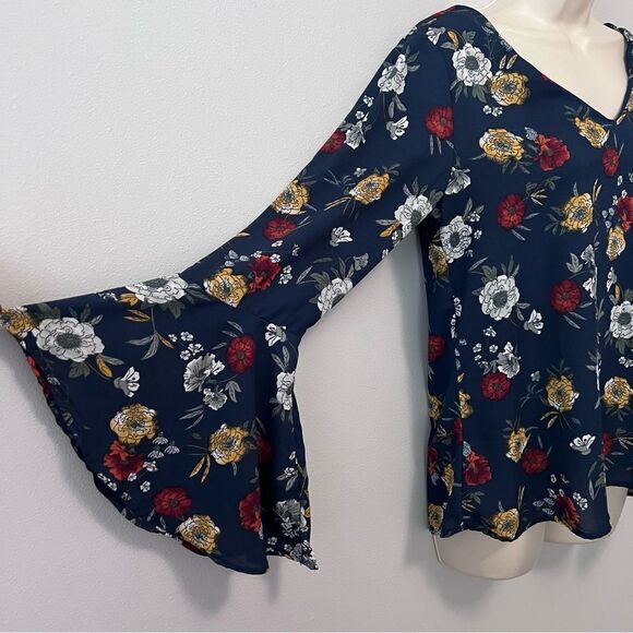 Krazy Kat Blue Floral Bell Sleeve Blouse Size M - Picture 2 of 6